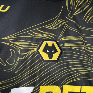 Visuel 2 — Maillot Wolves extérieur 2024-25