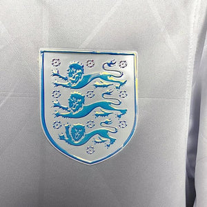 Visuel 8 — MAILLOT ANGLETERRE 2022/23 CONCEPT