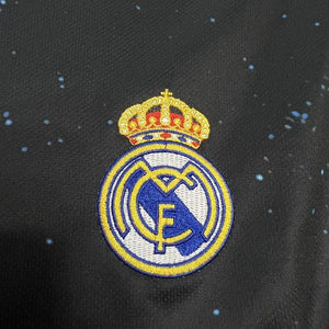 Visuel 4 — Real Madrid maillot foot concept 2024 2025
