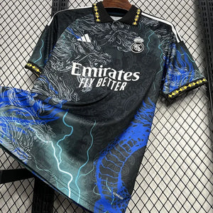 Visuel 2 — Maillot Real Madrid foot concept 2024 2025