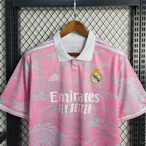 Visuel 4 — Maillot Real Madrid saison 2023-2024 édition spéciale Dragon rose