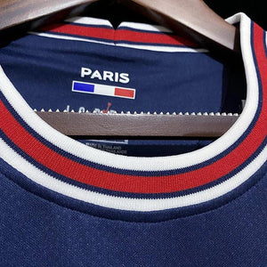 Visuel 2 — MAILLOT PARIS SG DOMICILE 21/22