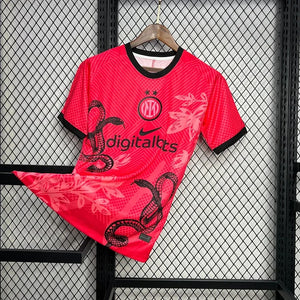 Visuel 2 — Maillot Inter Milan Peau de serpent édition Spéciale 2024-2025