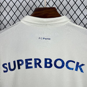 Visuel 3 — Maillot Porto extérieur 2025-26
