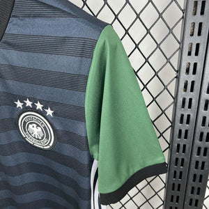 Visuel 3 — Maillot Allemagne concept 2025-26