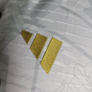 Visuel 7 — Maillot Real Madrid saison 2023-2024 édition limitée doré