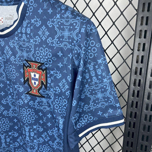 Visuel 4 — Maillot Portugal concept 2025