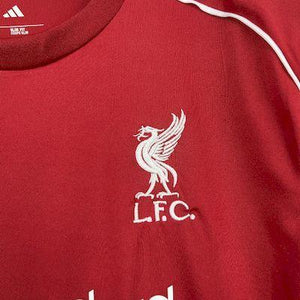 Visuel 7 — Maillot Liverpool 2025-26