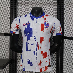 Visuel 1 — Maillot France Concept 2026
