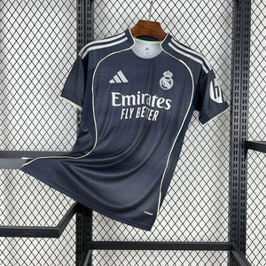 Visuel 1 — Maillot Real Madrid extérieur 2025-26