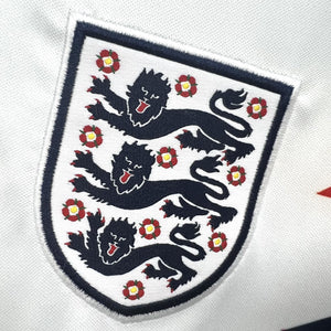 Visuel 3 — Maillot Angleterre concept 2026