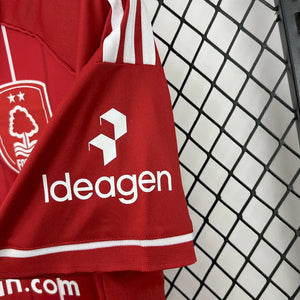 Visuel 7 — Maillot Nottingham Forest 2025-26