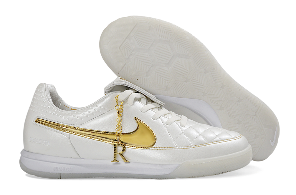 Nike Tiempo Legend SE
