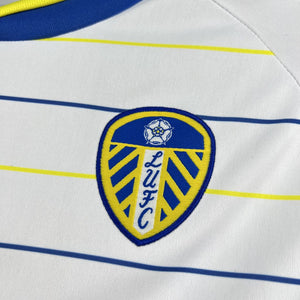 Visuel 2 — Maillot Leeds Domicile 2026/27