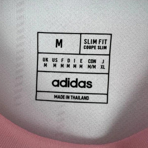 Visuel 4 — Maillot Real Madrid Concept Rose & Blanc 2025