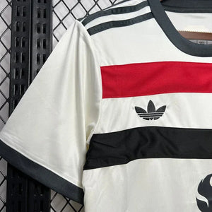 Visuel 4 — Maillot Manchester United 2024 2025 foot third
