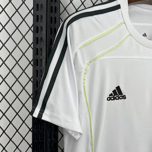 Visuel 4 — Maillot Real Madrid 2025-26