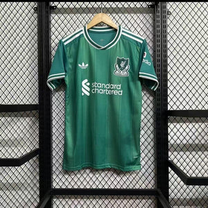 Visuel 1 — Maillot Liverpool 2025-26
