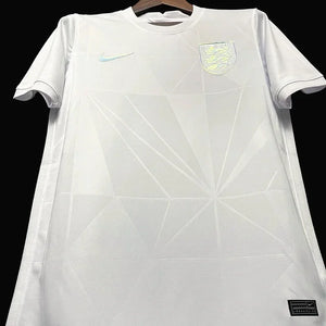 Visuel 5 — MAILLOT ANGLETERRE 2022/23 CONCEPT