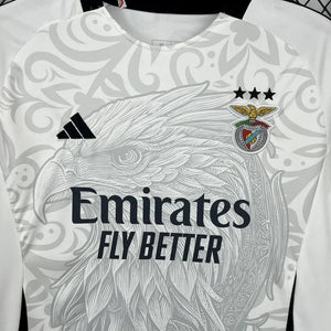 Visuel 2 — Maillot Benfica 2024-25