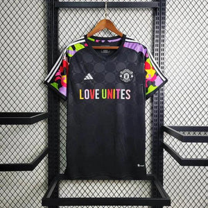 Visuel 1 — Maillot Manchester United 2024 Édition Love Unites