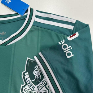 Visuel 6 — Maillot Liverpool 2025-26