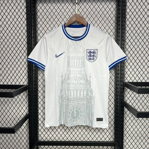 Visuel 1 — Maillot Angleterre  foot 2024 2025 concept