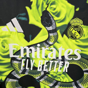 Visuel 5 — Maillot Real Madrid concept 2025-26