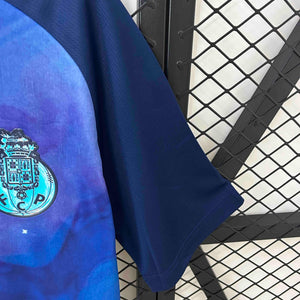 Visuel 2 — Maillot porto concept 2024-25