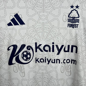 Visuel 6 — Maillot Forest 2025/2026