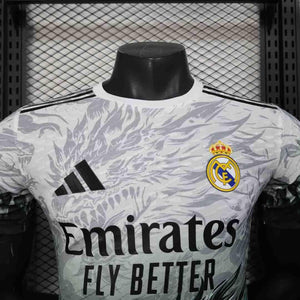Visuel 3 — Maillot Real Madrid concept 2025-26