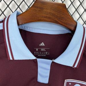 Visuel 2 — Maillot Aston Villa Domicile 2026-27