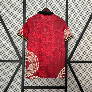 Visuel 5 — Maillot 2024/25 Real Madrid Concept Dragon Rouge
