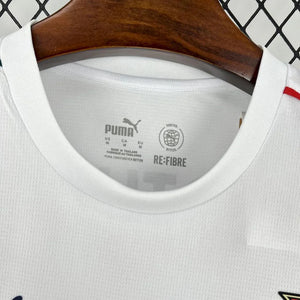 Visuel 5 — Maillot Portugal concept 2025