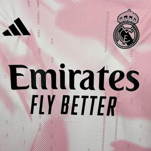 Visuel 3 — Maillot Real Madrid Concept Rose & Blanc 2025