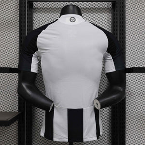 Visuel 3 — Maillot Newcastle 2024-25