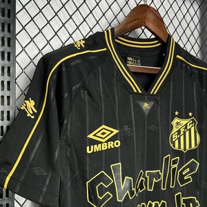 Visuel 3 — Maillot Santos 24/25 Charlie Brown Jr