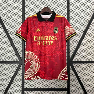 Visuel 1 — Maillot 2024/25 Real Madrid Concept Dragon Rouge