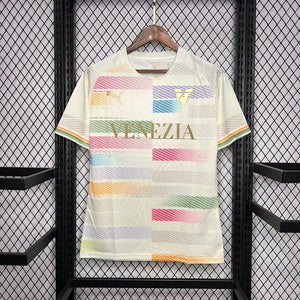 Visuel 1 — Maillot Venise concept 2024/25