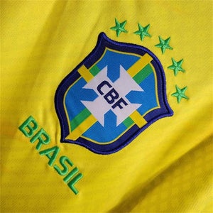 Visuel 5 — Maillot 24/25 Édition Spéciale Oiseau Jaune Du Brésil