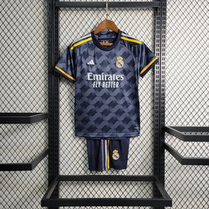 Visuel 1 — KIT ENFANT REAL MADRID EXTÉRIEUR