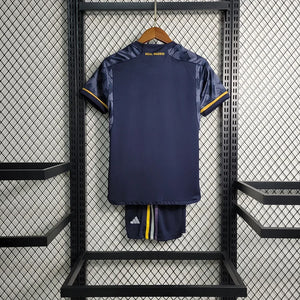Visuel 2 — KIT ENFANT REAL MADRID EXTÉRIEUR