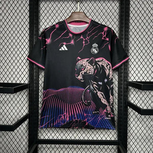 Visuel 1 — Maillot Real Madrid Noir Rose Panther 2024/25