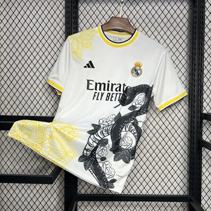 Visuel 1 — Maillot Real Madrid foot concept 2024 2025