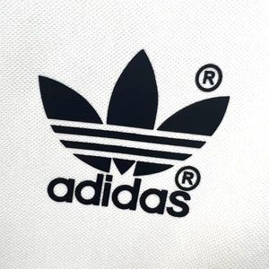 Visuel 4 — Maillot Angleterre concept 2026