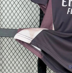Visuel 2 — Maillot Arsenal 2025/26 Entraînement