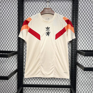 Visuel 1 — Maillot Lyon concept 2024-25