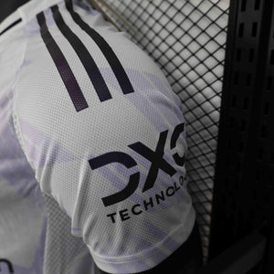 Visuel 5 — Maillot Manchester United extérieur 2025-26