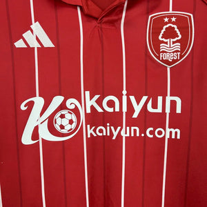 Visuel 6 — Maillot Nottingham Forest 2025-26