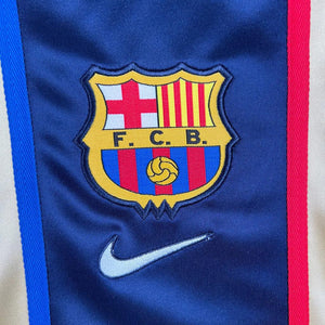 Visuel 3 — Maillot retro FC Barcelone 2002